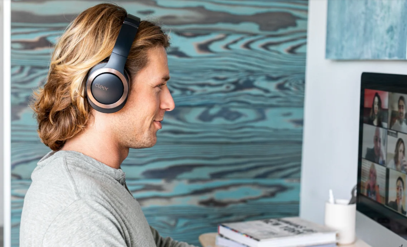 noise cancelling headphones